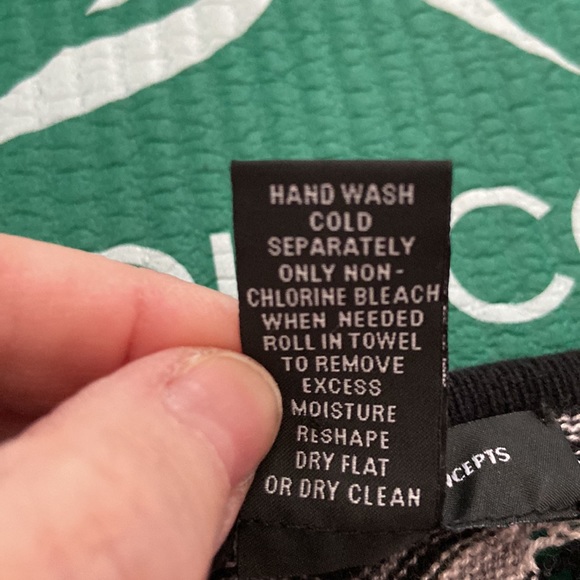 Stunning Pink Black Silver Keyhole INC Chevron Sweater; 1-of-a-kind! Sz Sm. - Picture 3 of 6